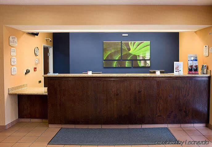 Fairfield Inn By Marriott Richmond New Paris Exterior photo